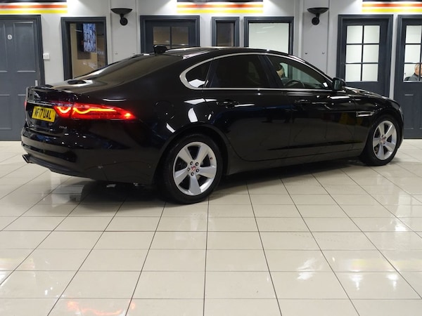 Used Jaguar XF 2017 for sale - 76256778: Photo 7