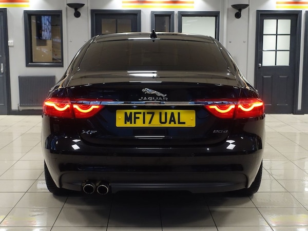 Used Jaguar XF 2017 for sale - 76256778: Photo 8