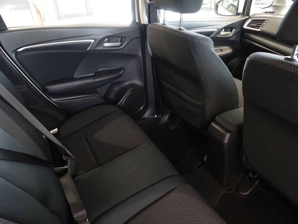 Used Honda Jazz 2017 for sale - 75832329: Photo 17