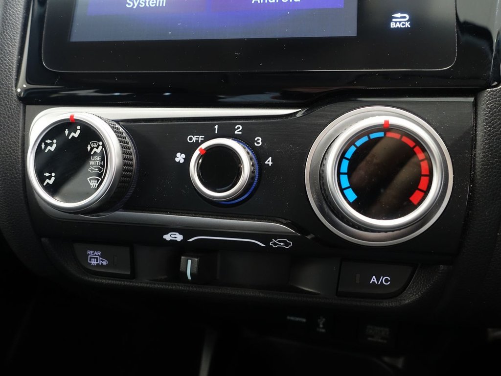 Used Honda Jazz 2017 for sale - 75832329: Photo 26