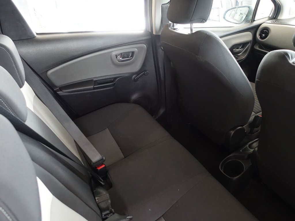 Used Toyota Yaris 2019 for sale - 75832332: Photo 17