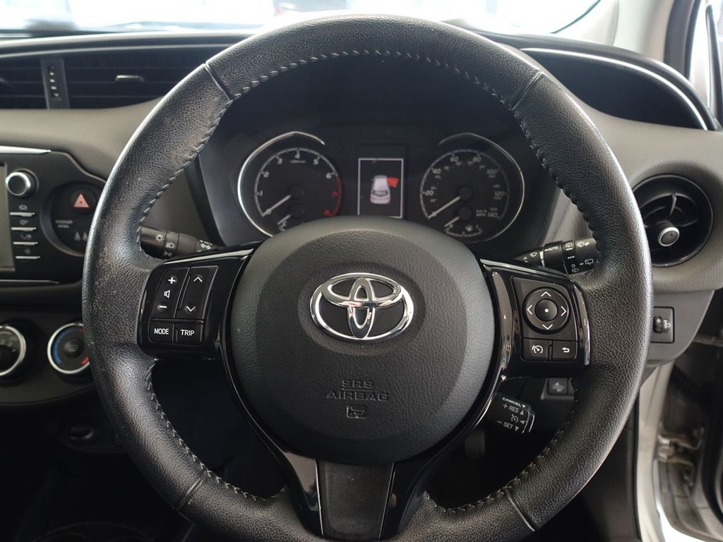 Used Toyota Yaris 2019 for sale - 75832332: Photo 21