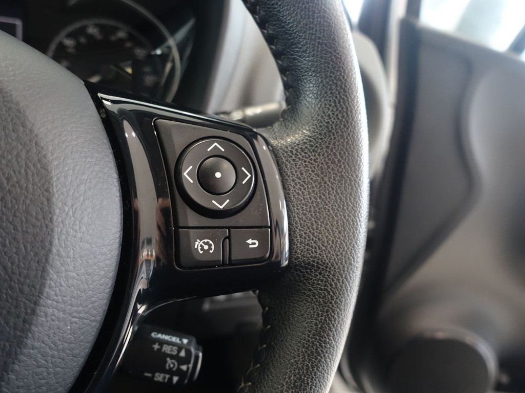 Used Toyota Yaris 2019 for sale - 75832332: Photo 23