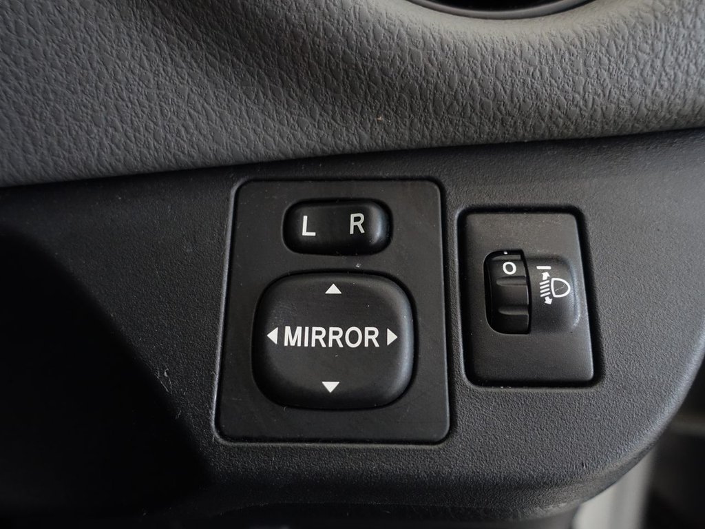 Used Toyota Yaris 2019 for sale - 75832332: Photo 28