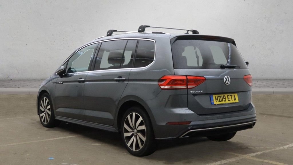 Used Volkswagen Touran 2019 for sale - 76632377: Photo 3