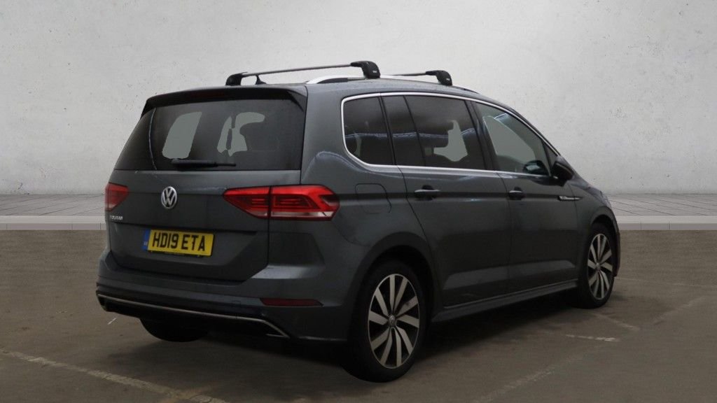 Used Volkswagen Touran 2019 for sale - 76632377: Photo 4