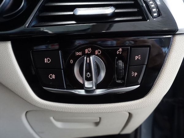 Used BMW 5 Series 2018 for sale - 76148036: Photo 28