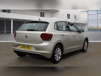 Used Volkswagen Polo 2018 for sale - 76210700: Photo 4