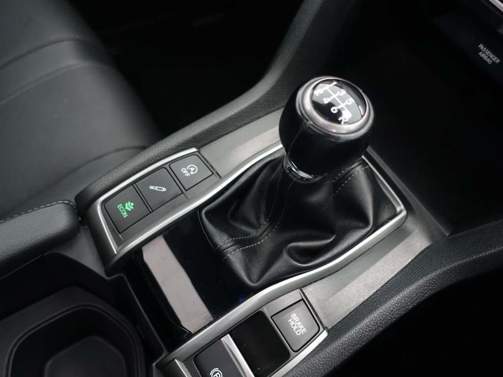 Used Honda Civic 2018 for sale - 76162990: Photo 28