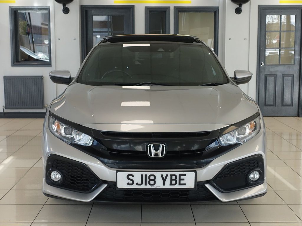 Used Honda Civic 2018 for sale - 76162990: Photo 6