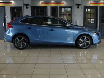 Used Volvo V40 2016 for sale - 74917071: Photo