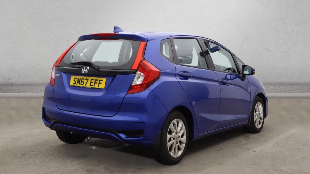 Used Honda Jazz 2018 for sale - 76724892: Photo 4