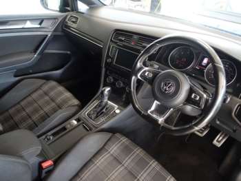Used Volkswagen Golf 2017 for sale - 74761536: Photo