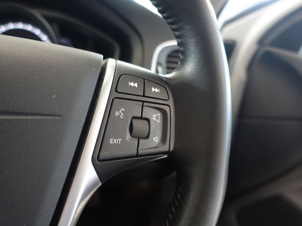 Used Volvo V40 2018 for sale - 76855228: Photo 23