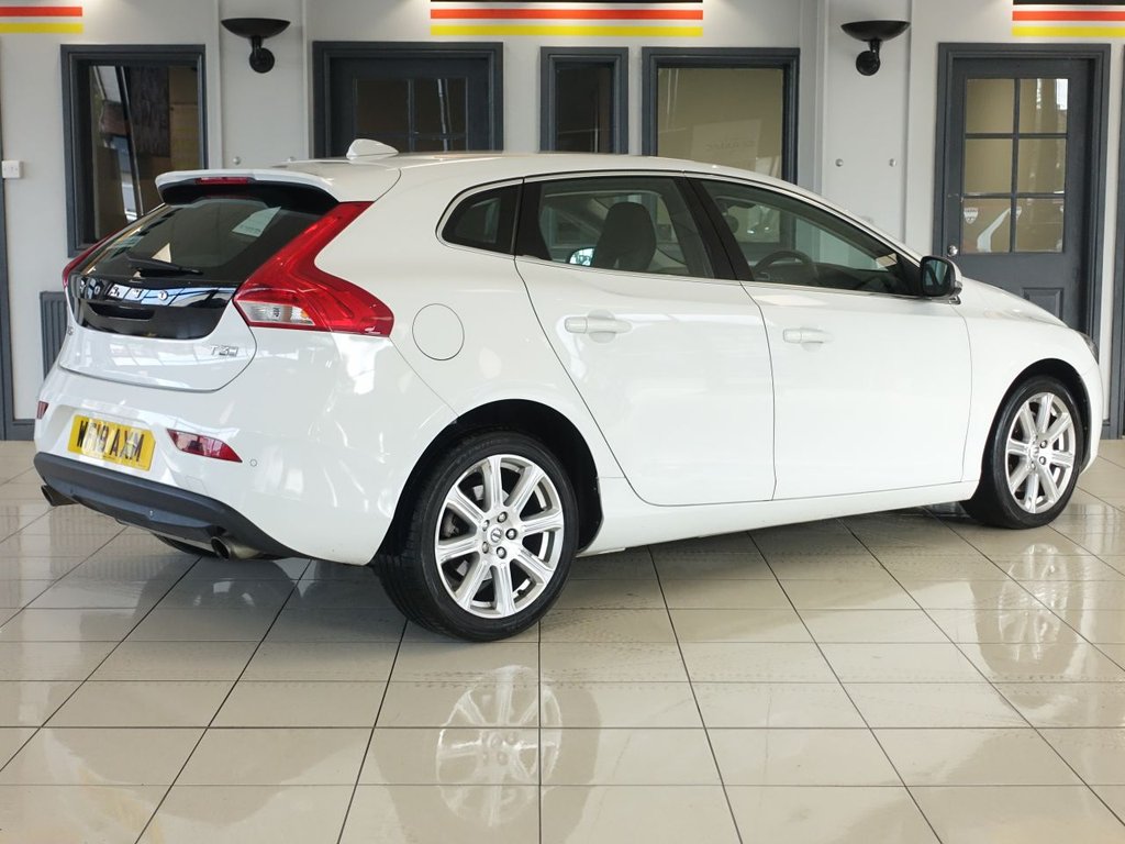 Used Volvo V40 2018 for sale - 76855228: Photo 7