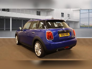 Used MINI Hatch 2018 for sale - 75923689: Photo