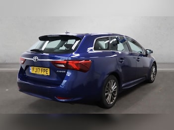 Used Toyota Avensis 2017 for sale - 76655108: Photo
