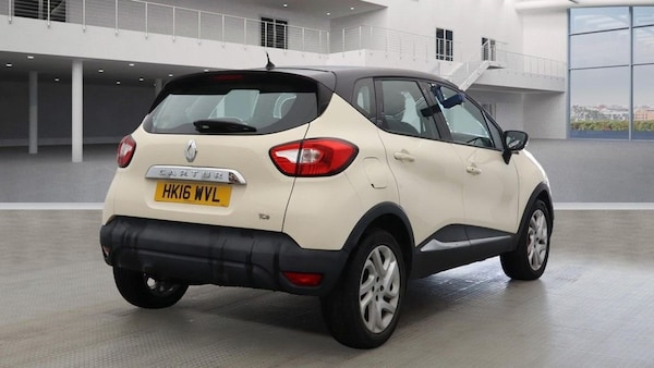 Used Renault Captur 2016 for sale - 76047861: Photo 3