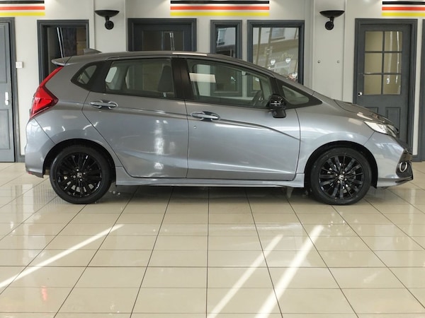 Used Honda Jazz 2019 for sale - 75986152: Photo 2