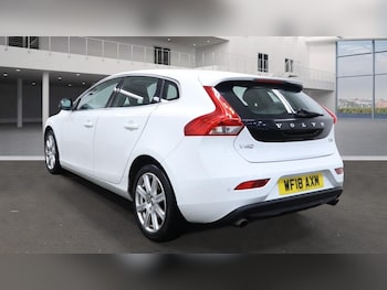 Used Volvo V40 2018 for sale - 76210684: Photo 3