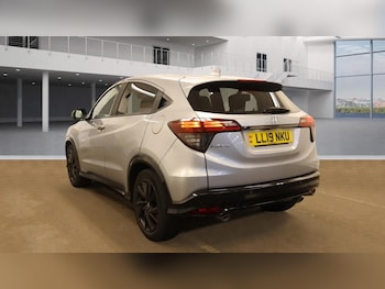 Used Honda HR-V 2019 for sale - 76068688: Photo 3