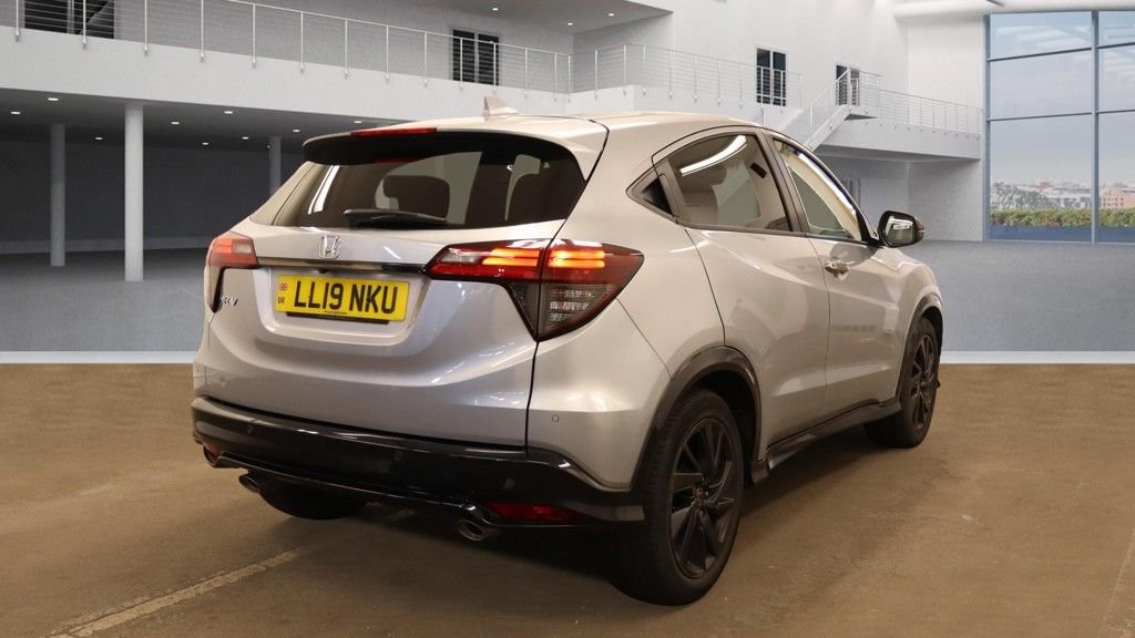 Used Honda HR-V 2019 for sale - 76068688: Photo 4