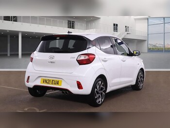 Used Hyundai i10 2021 for sale - 76539670: Photo