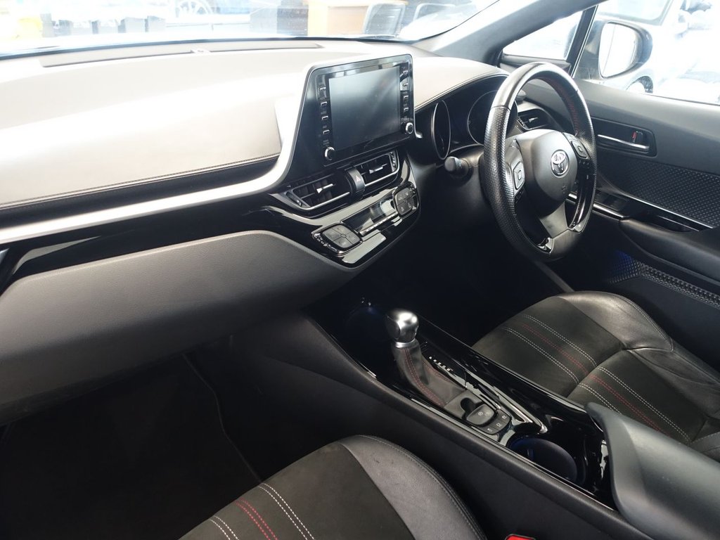 Used Toyota C-HR 2021 for sale - 76210631: Photo 11