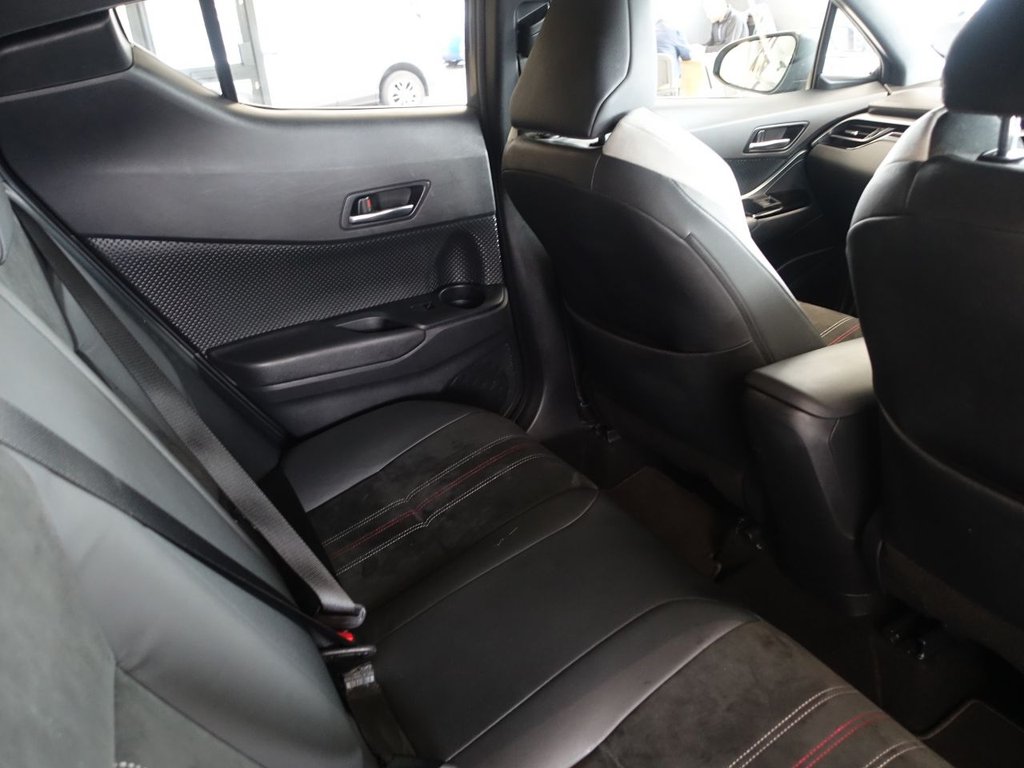 Used Toyota C-HR 2021 for sale - 76210631: Photo 15