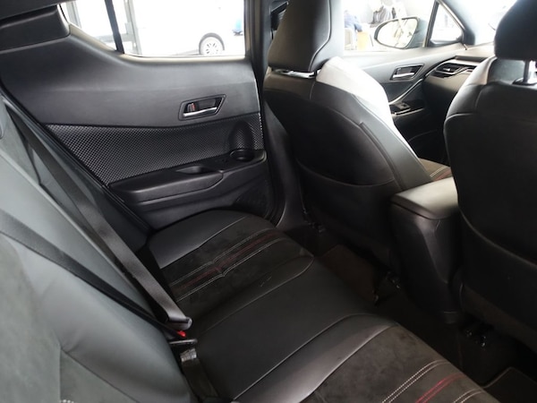 Used Toyota C-HR 2021 for sale - 76210631: Photo 15
