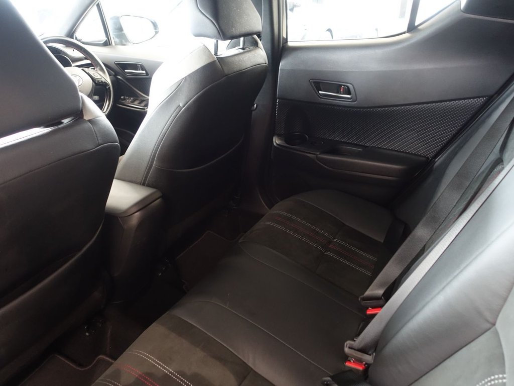 Used Toyota C-HR 2021 for sale - 76210631: Photo 16