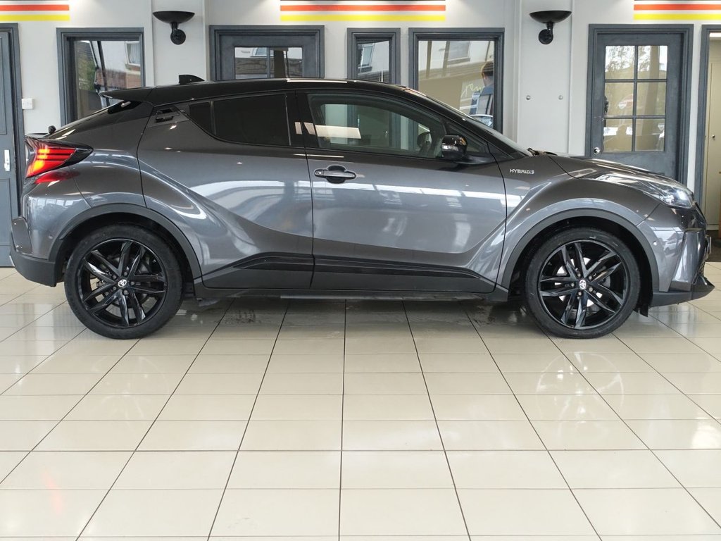 Used Toyota C-HR 2021 for sale - 76210631: Photo 2