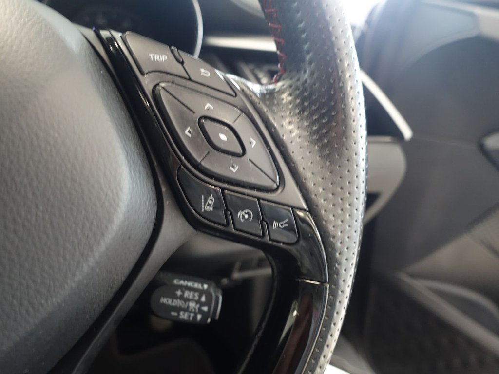 Used Toyota C-HR 2021 for sale - 76210631: Photo 20