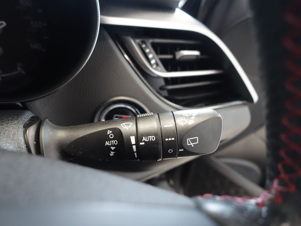 Used Toyota C-HR 2021 for sale - 76210631: Photo 22