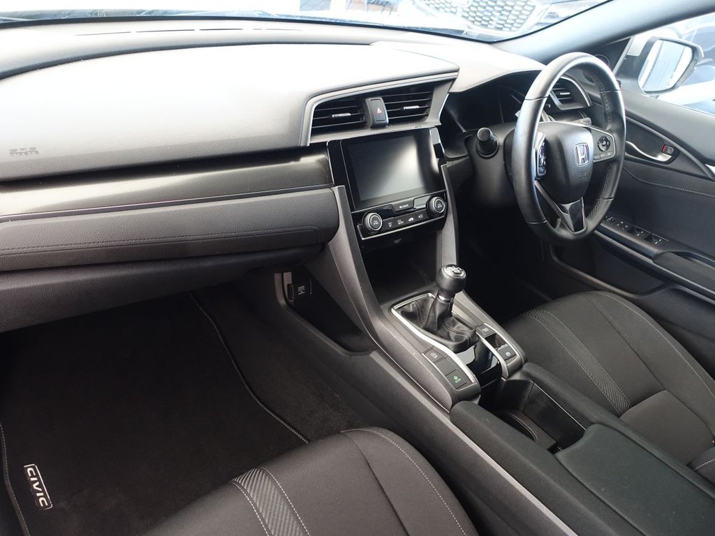 Used Honda Civic 2019 for sale - 75801275: Photo 13