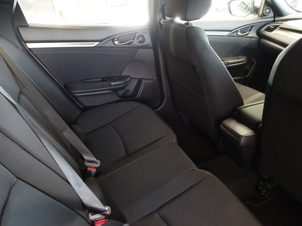 Used Honda Civic 2019 for sale - 75801275: Photo 17