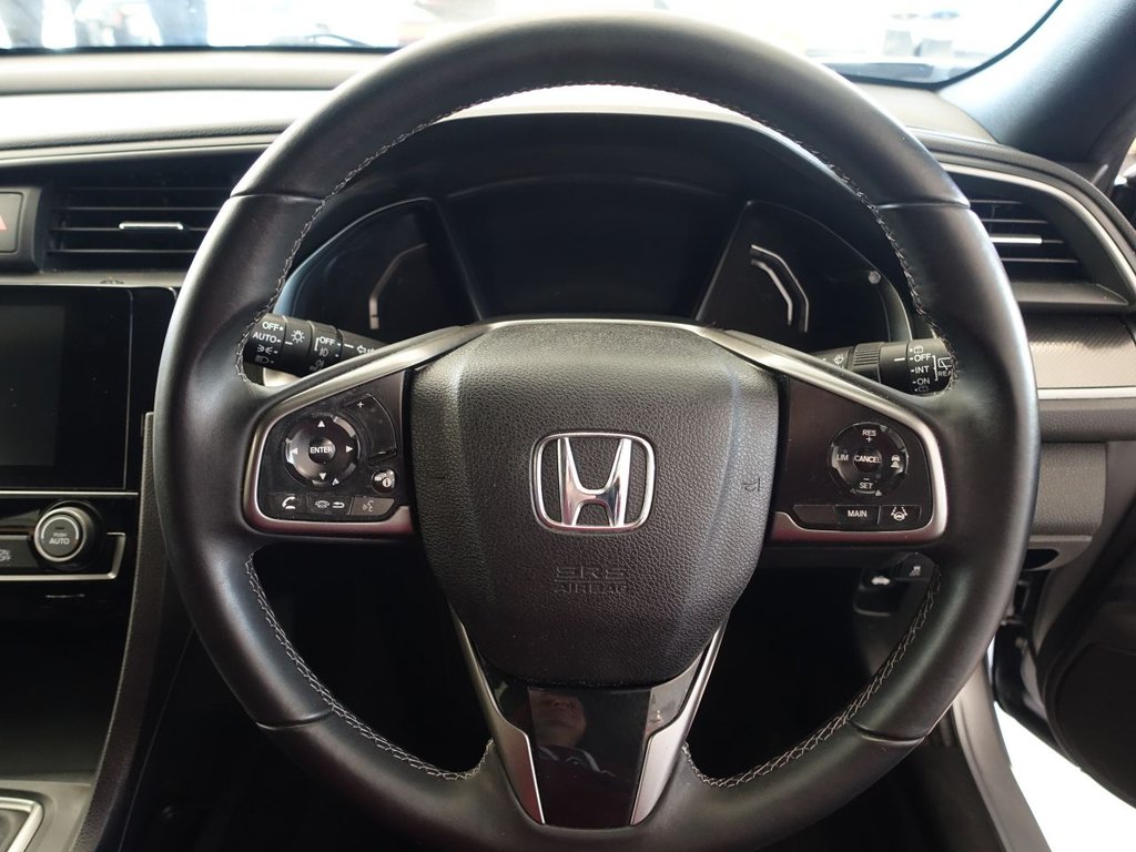 Used Honda Civic 2019 for sale - 75801275: Photo 21