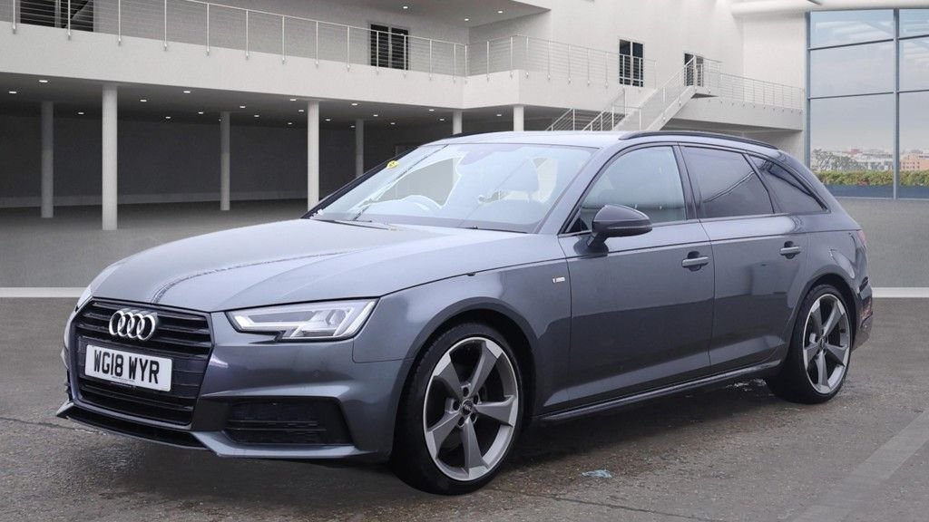 Used Audi A4 2018 for sale - 76345712: Photo 2