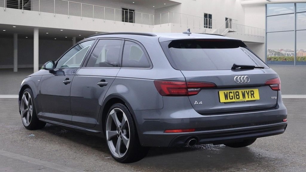 Used Audi A4 2018 for sale - 76345712: Photo 3