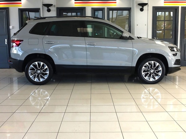 Used Skoda Karoq 2021 for sale - 75559539: Photo 2