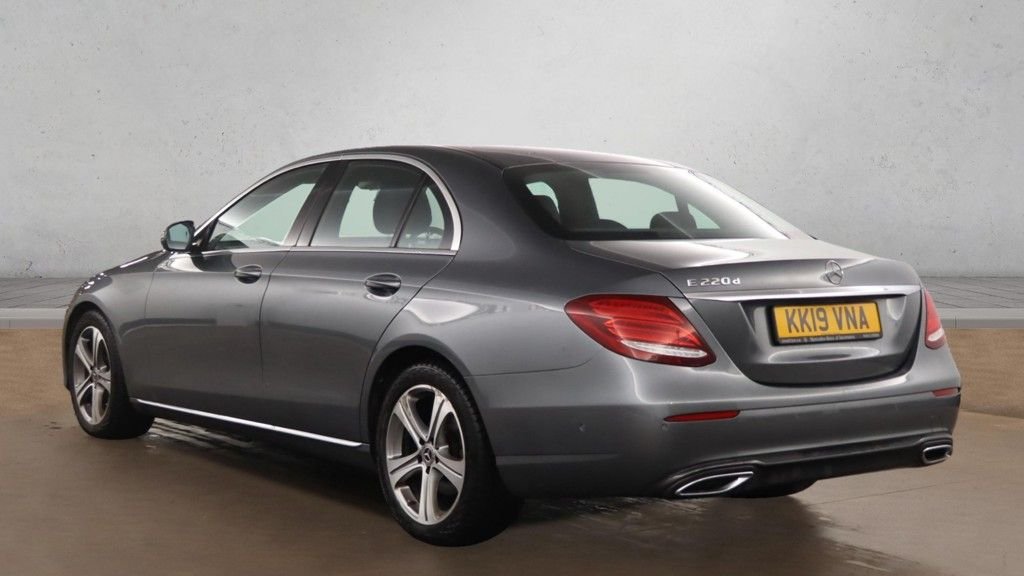 Used Mercedes-Benz E Class 2019 for sale - 76482194: Photo 3