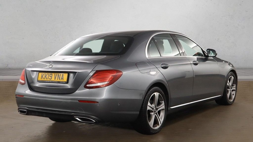 Used Mercedes-Benz E Class 2019 for sale - 76482194: Photo 4