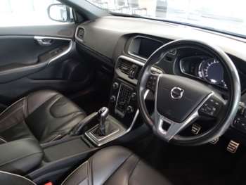 Used Volvo V40 2019 for sale - 74344922: Photo