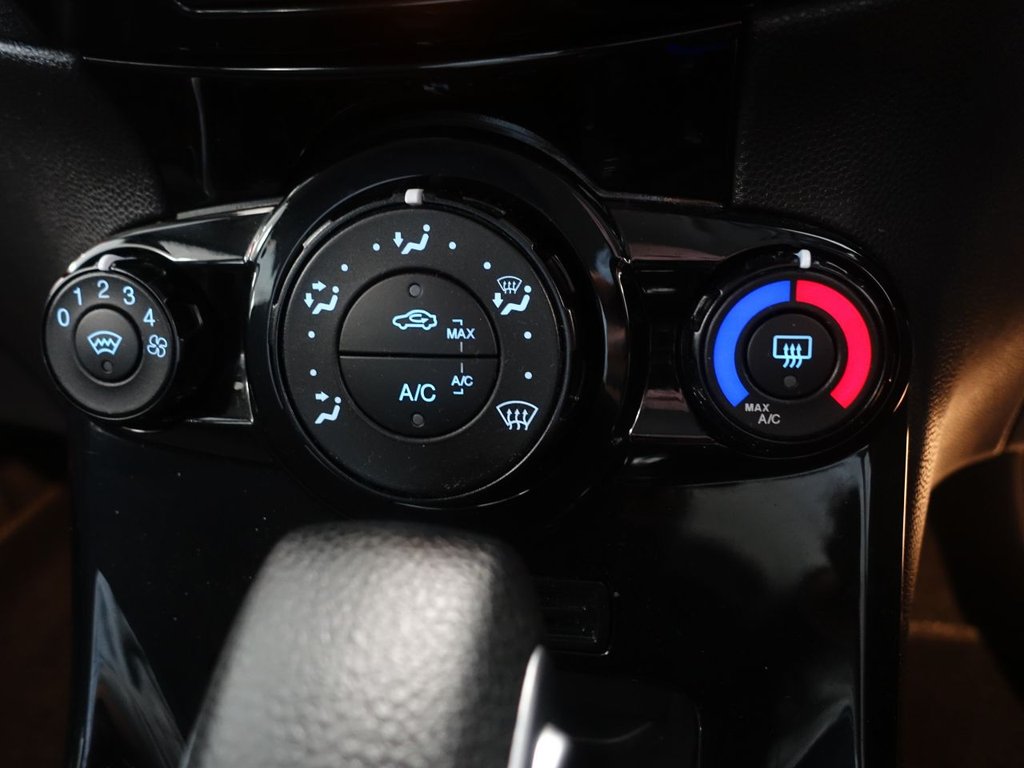 Used Ford Fiesta 2015 for sale - 76883687: Photo 25