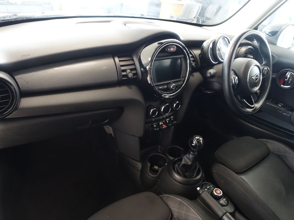 Used MINI Hatch 2018 for sale - 75685264: Photo 13