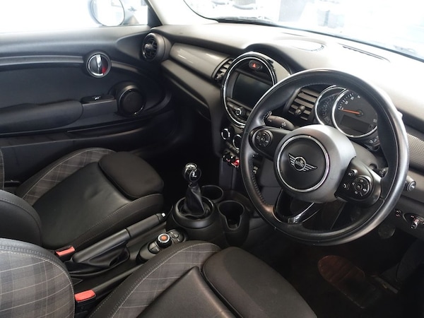 Used MINI Hatch 2018 for sale - 75685264: Photo 3