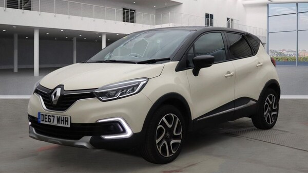 Used Renault Captur 2017 for sale - 76148132: Photo 2