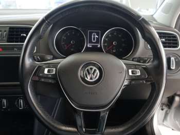 Used Volkswagen Polo 2016 for sale - 75242270: Photo