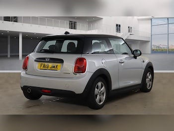Used MINI Hatch 2019 for sale - 76172925: Photo 4