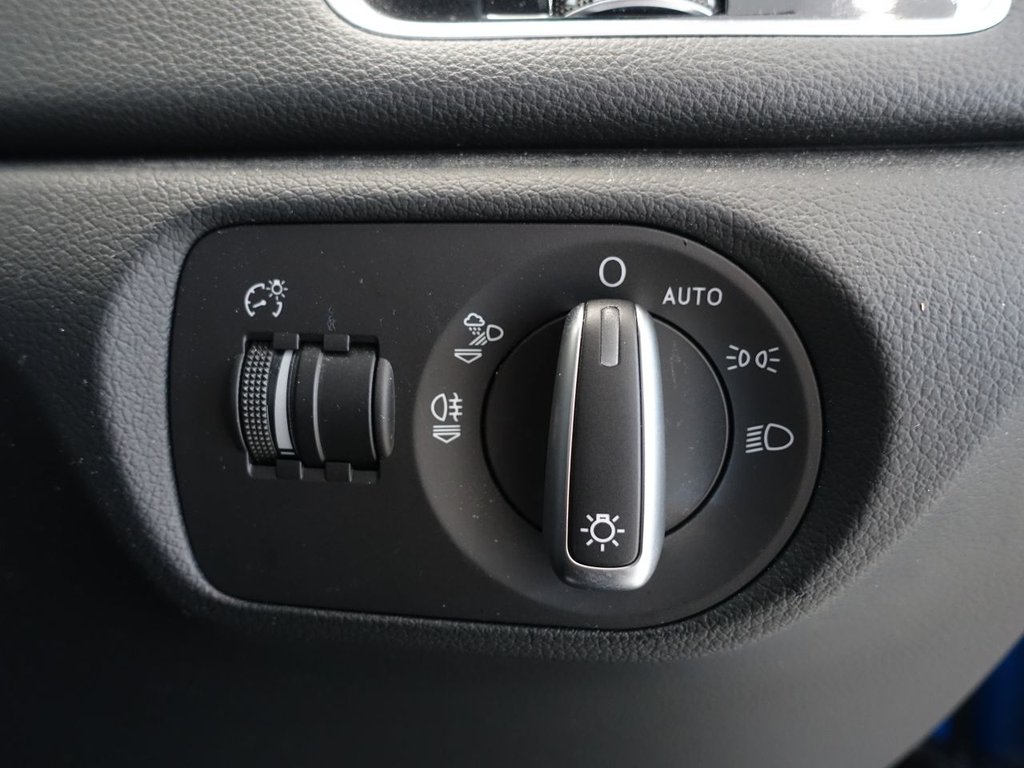 Used Audi Q3 2017 for sale - 76147971: Photo 30